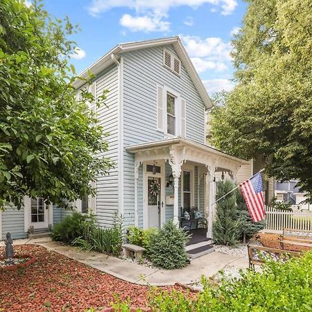 Charming Victorian Home - 2 Minutes To Downtown Lancaster Bagian luar foto